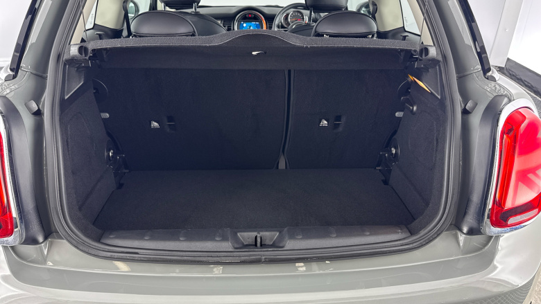 MINI Hatchback 1.5 Cooper Exclusive II 3dr Petrol Hatchback